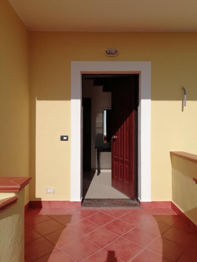 Aria Di Mare B&B Family Сан Никола Арчела Екстериор снимка